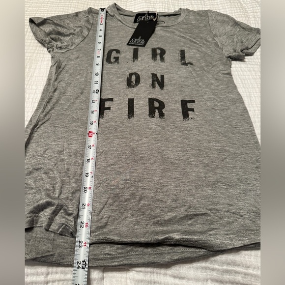 Capitol Couture Girl on Fire Tee - NWT - Size XS - Picture 8 of 9